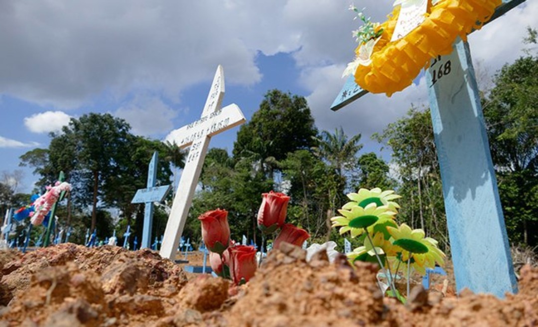 Acre fecha ano com 795 mortes por covid-19 e 41.355 casos da doença